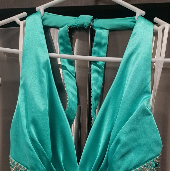 Evening gown - Picture 3 of 9